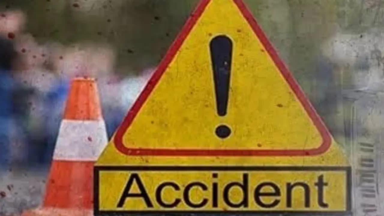 Patna Road Mishap: Couple's Legs Severed After Pickup Collision