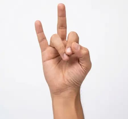 Practice Rudra Mudra to Boost Energy, Digestion and Circulation